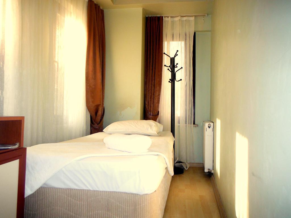 Plato Hotel Estambul Habitación foto